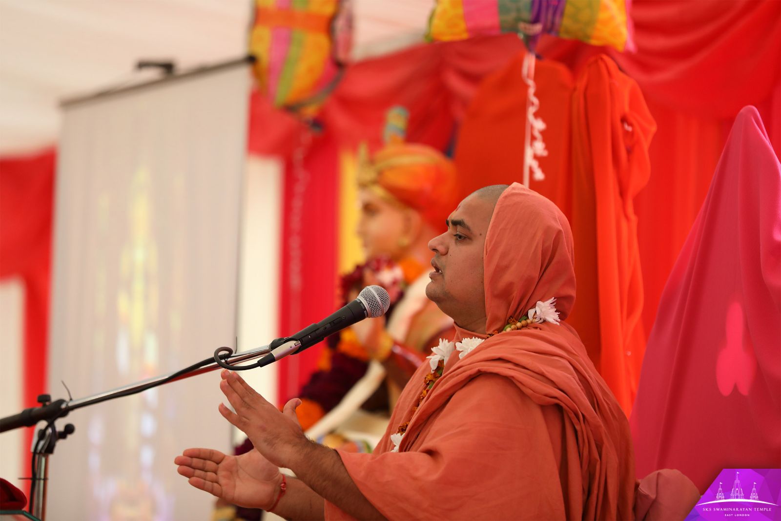 ©1987-2017 SKS Swaminarayan Temple East London